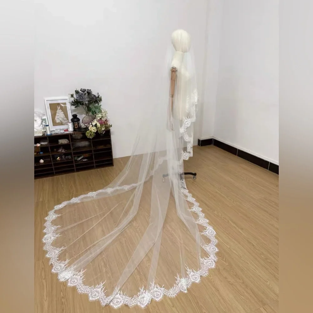 Cathedral Lace Wedding Veil with Comb
